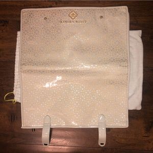 Large Kendra Scott jewelry holder with dust bag